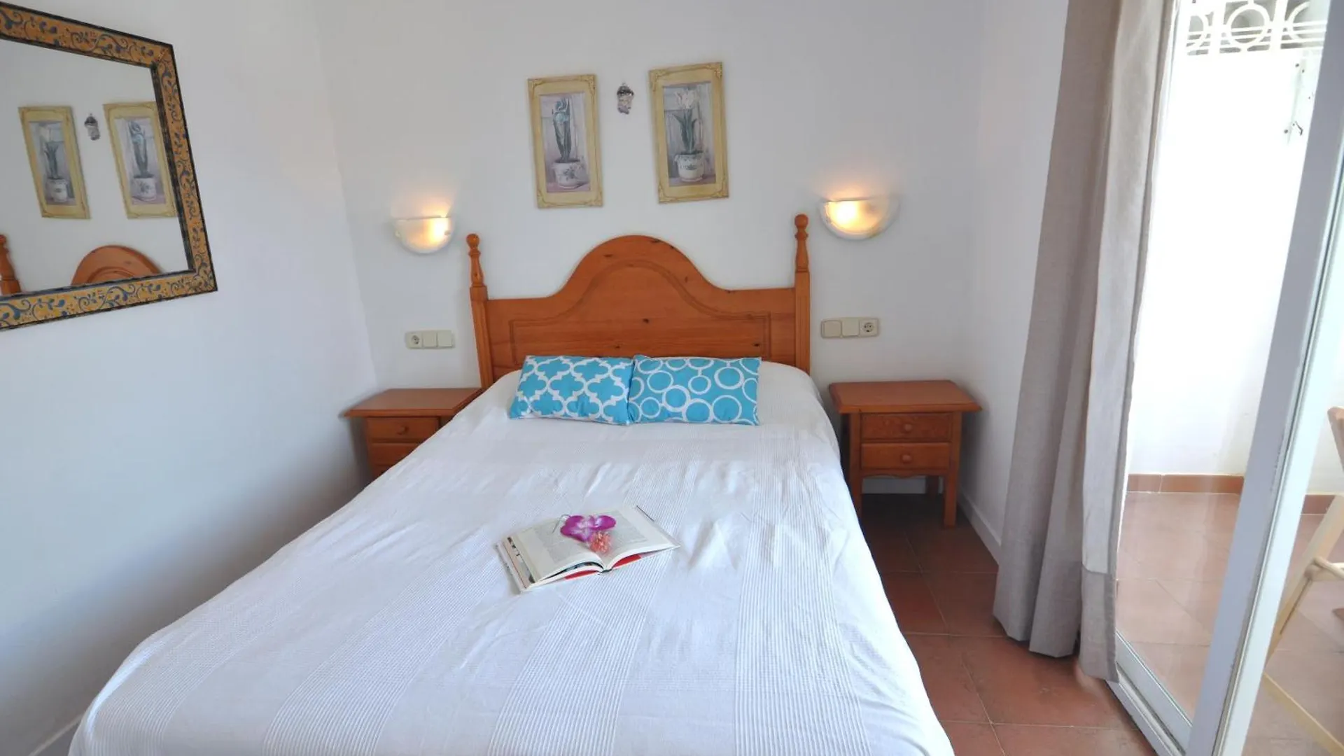 Rnet - Royal Marine Xaloc 3-1 - Roses Costa Brava Apartment Spain